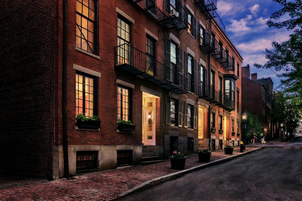 Comfy Beacon Hill Studio Great for Work Travel #13